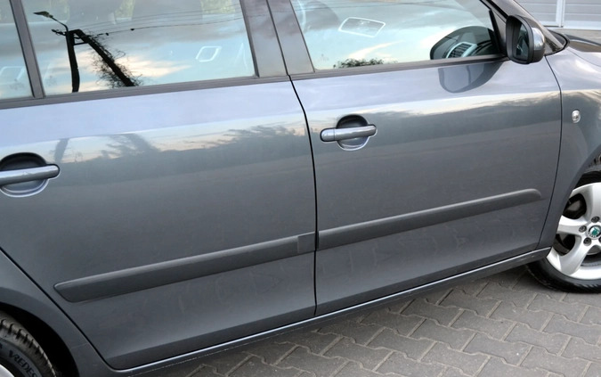Skoda Fabia cena 16900 przebieg: 174000, rok produkcji 2008 z Gostynin małe 781